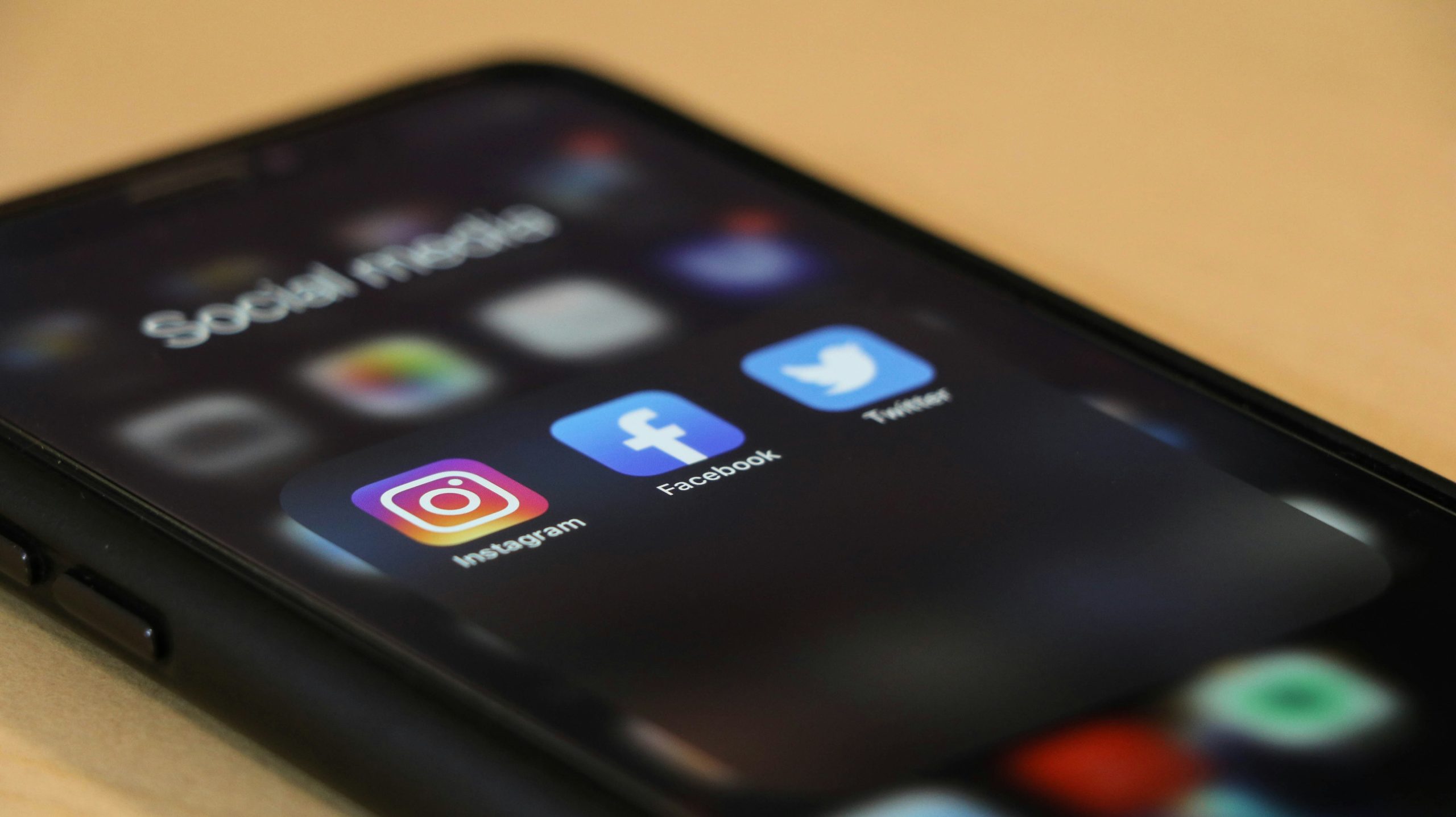 Read more about the article How Social Media Can Undermine Your Car Accident Case
