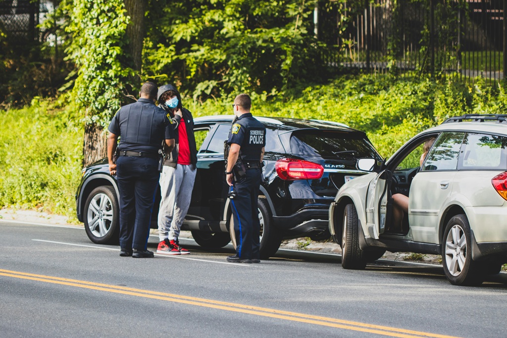 Read more about the article Understanding Car Accident Law: Why Hiring a Lawyer is Crucial  for Your Case